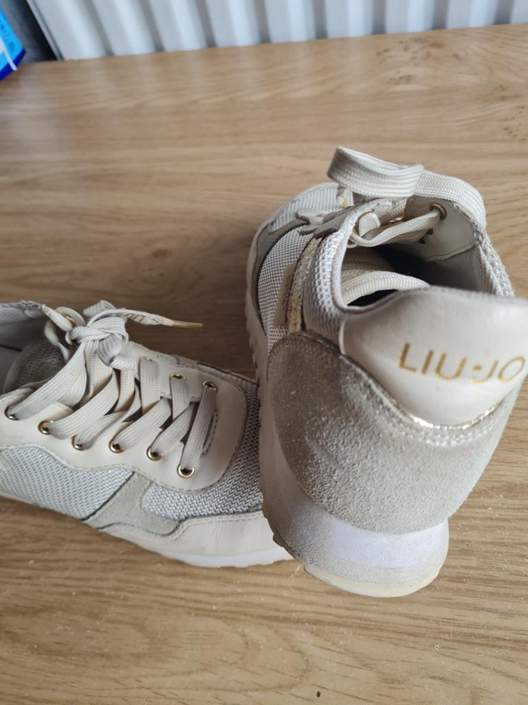 Dames gympen merk liu.jo, Kleding | Dames, Schoenen, Ophalen of Verzenden, Zo goed als nieuw, Sneakers of Gympen