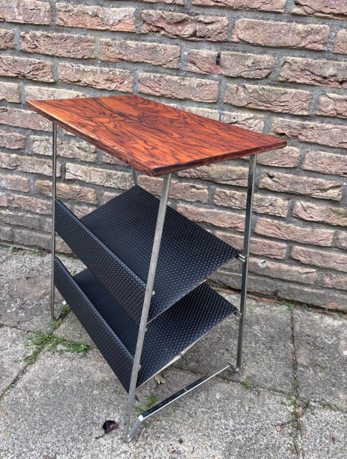 Vintage lectuurtafel / tijdschriftenrek, Ophalen, Zo goed als nieuw