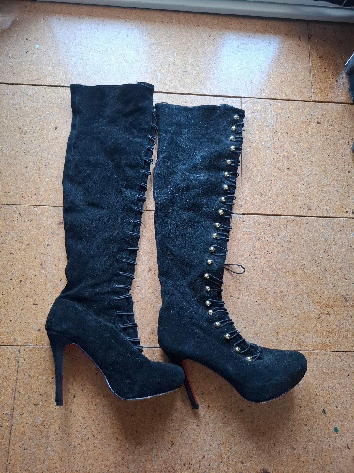 Christian Louboutin laarzen maat 39 - elastiekje geknapt, Ophalen, Hoge laarzen, Zwart, Louboutin