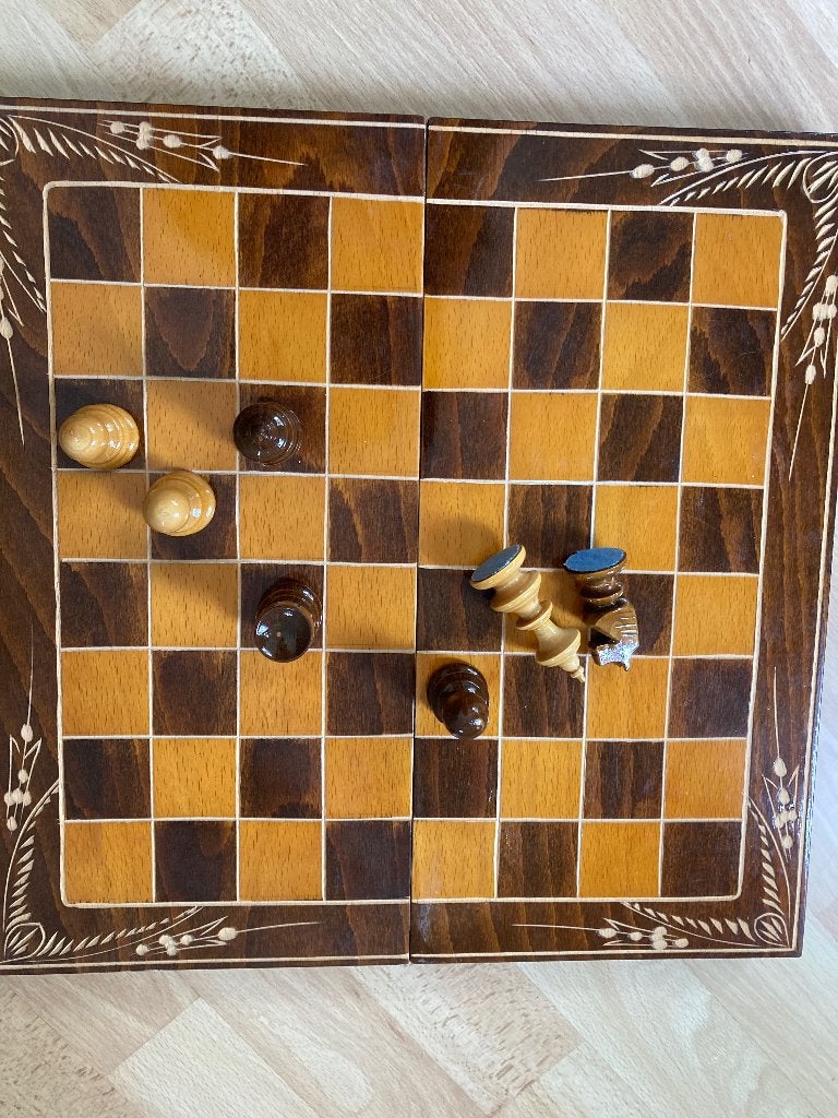 Schaakbord/ backgammon, Hobby en Vrije tijd, Gezelschapsspellen | Bordspellen, Ophalen, Nieuw