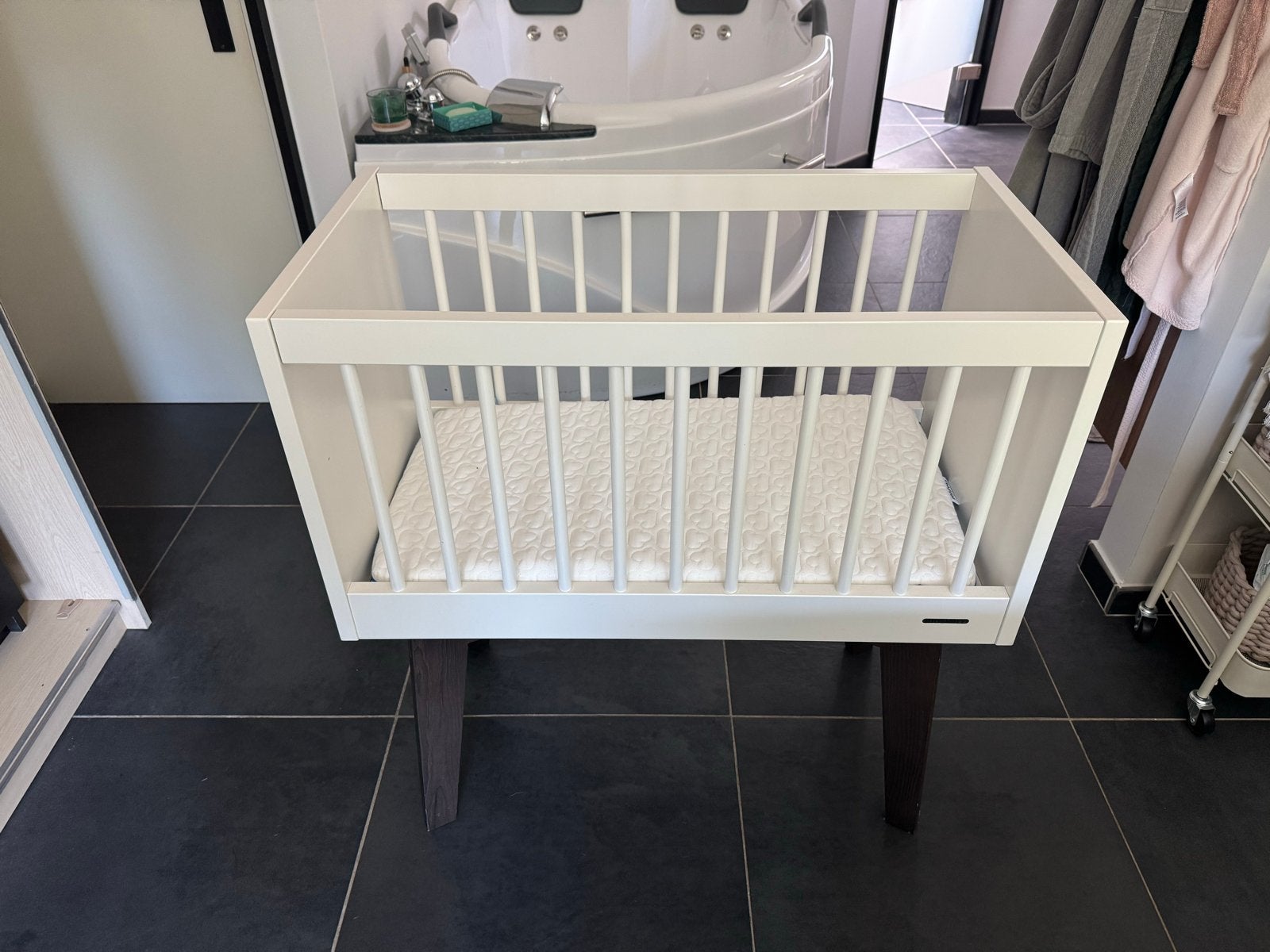 Kidsmill Wieg met Aerosleep matras - Zo goed als nieuw, Ophalen, Zo goed als nieuw, Wieg