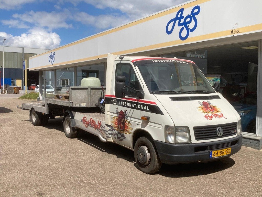 Volkswagen LT 46 bj 04 met Kuiper trailer bj 06 APK okt26, 4 cilinders, 157 pk, Volkswagen, Wit