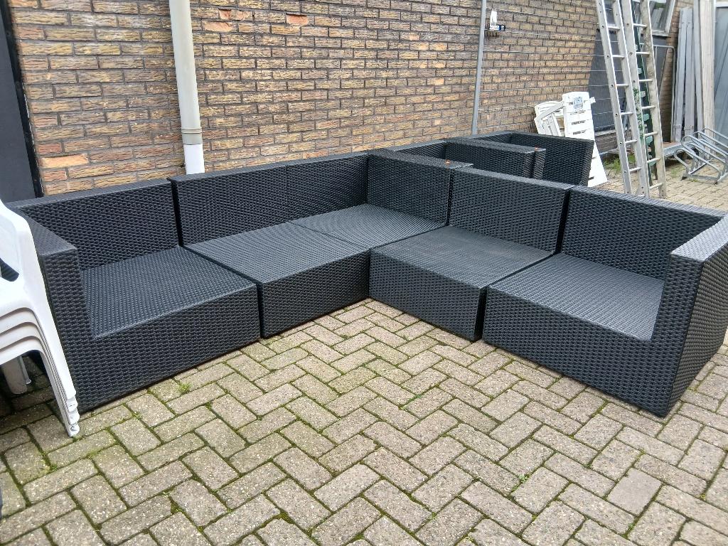 (0544) hoekbank van zwarte wicker PR Design 240x240 cm, Ophalen, Gebruikt, ., 6 zitplaatsen