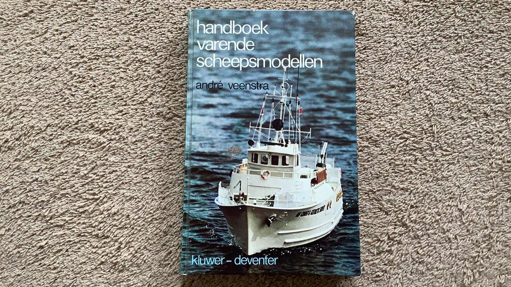 Handboek scheepsmodellen, André Veenstra., Boeken, Ophalen of Verzenden, Zo goed als nieuw