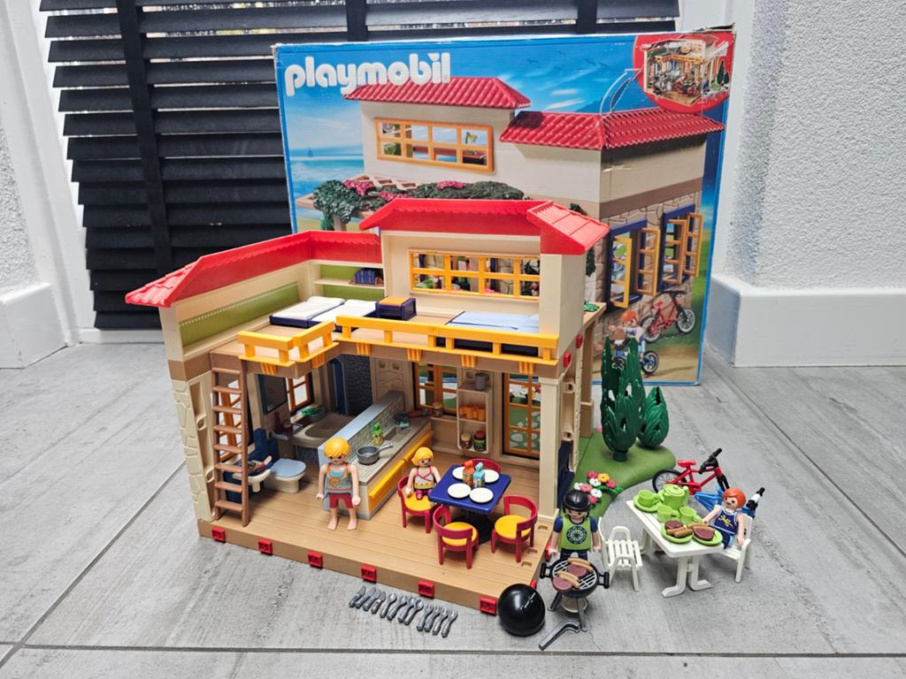 Playmobil vakantiehuis 4857 (met doos, zonder boekje), Ophalen of Verzenden, Gebruikt, Complete set