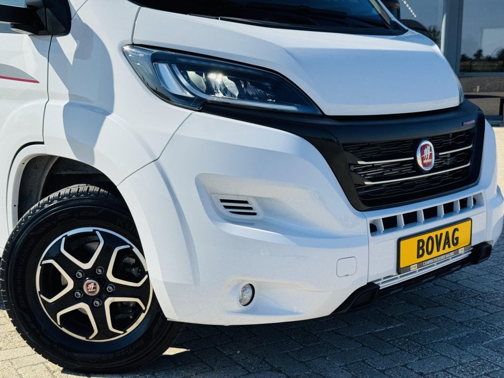 Foto 4 van Rapido Ultimate Line 696 F Automaat Heavy Chassis Keyless go
