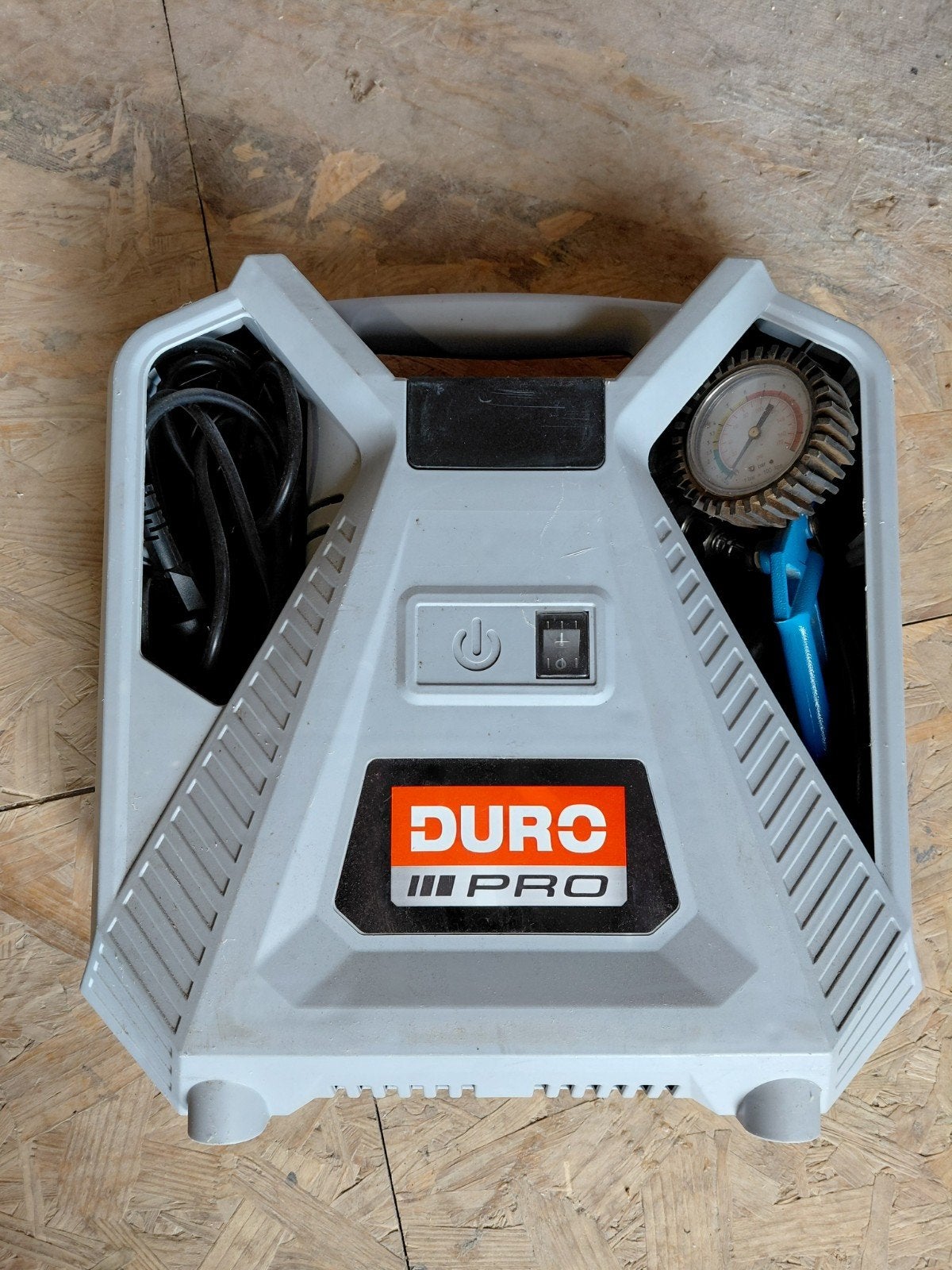 Draagbare compressor voor caravan of camper - Duro Pro, Ophalen, Zo goed als nieuw, Minder dan 200 liter/min, Minder dan 6 bar