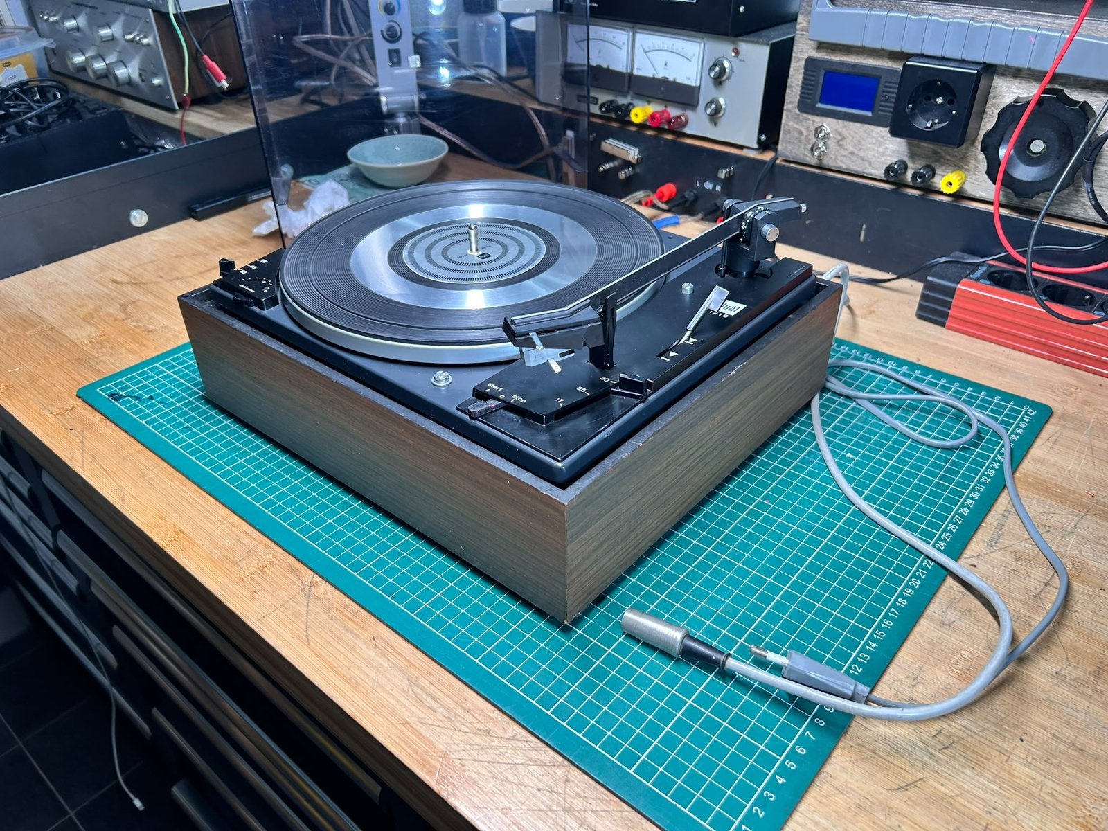 Dual 1210 vintage platenspeler – Recent nagekeken, Automatisch, Ophalen of Verzenden, Zo goed als nieuw, Platenspeler