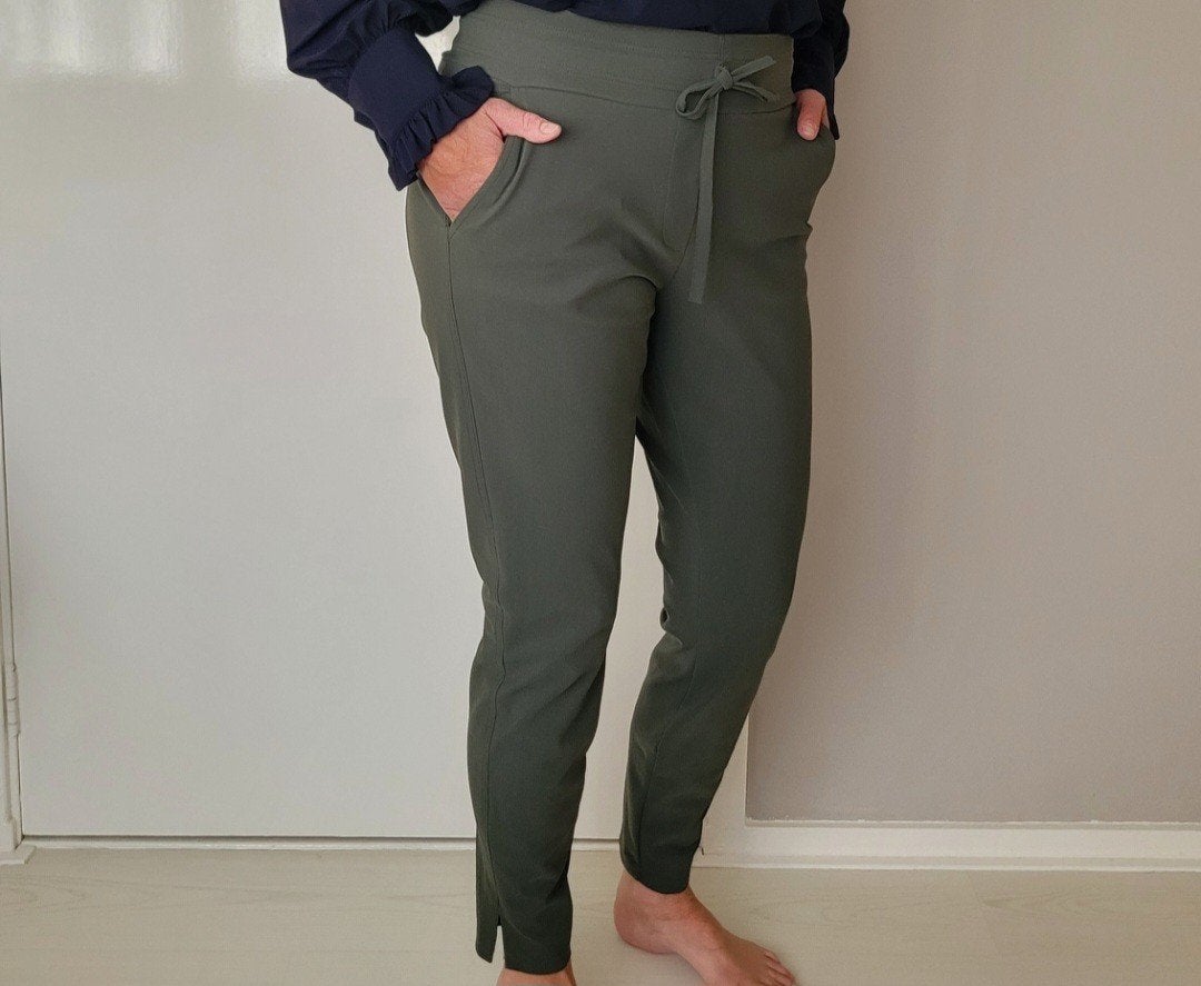 Studio Anneloes Downstairs Bonded broek M Army Donkergroen, Maat 38/40 (M), Studio Anneloes, Verzenden, Zo goed als nieuw