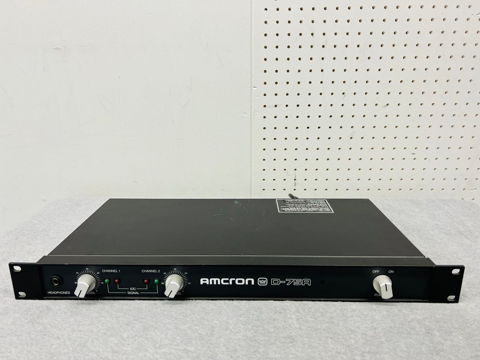 Gezocht! Crown Amcron D-75a of D-150a series 2 versterker, Overige merken, Gebruikt, Ophalen of Verzenden, 60 tot 120 watt