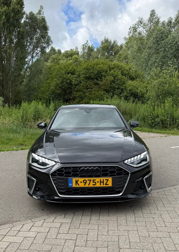 Audi A4 Limousine S Edition Facelift - 240 PK - VOL!, Zwart, 4 cilinders, 1984 cc, Zwart