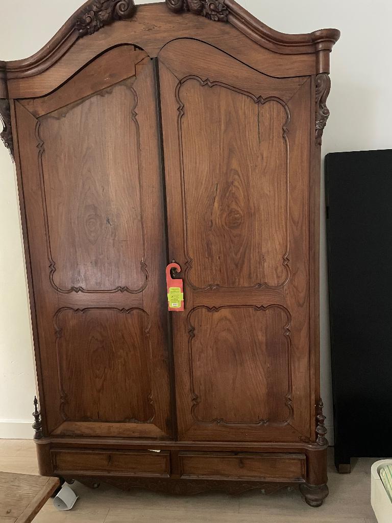 Mahonie houten kast, Ophalen