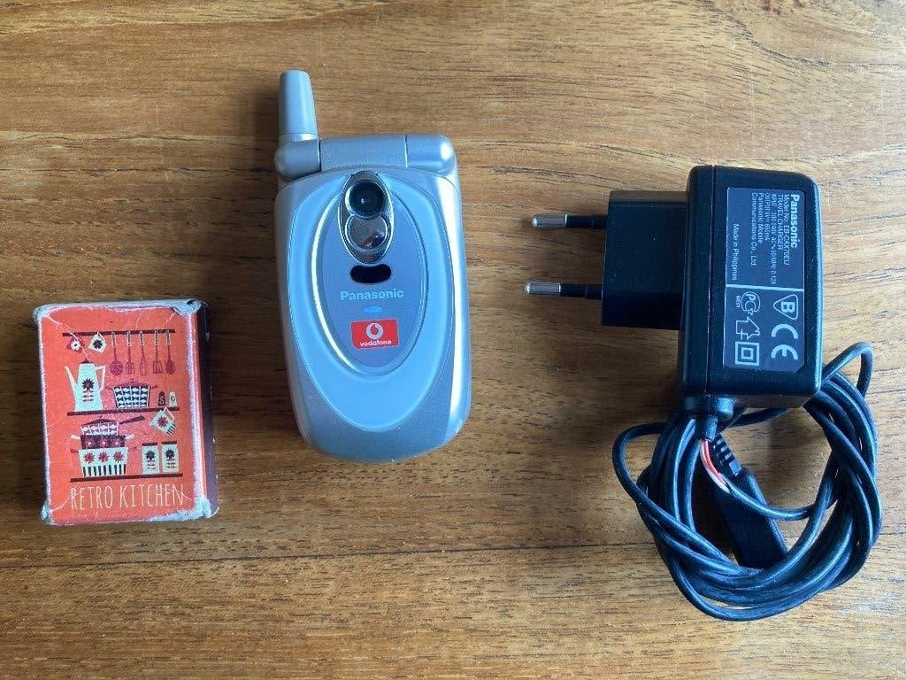 Panasonic EB-X60 mini inimini mobiel telefoontje mobieltje, Gebruikt, Inklapmodel, Ophalen of Verzenden, Zonder simlock