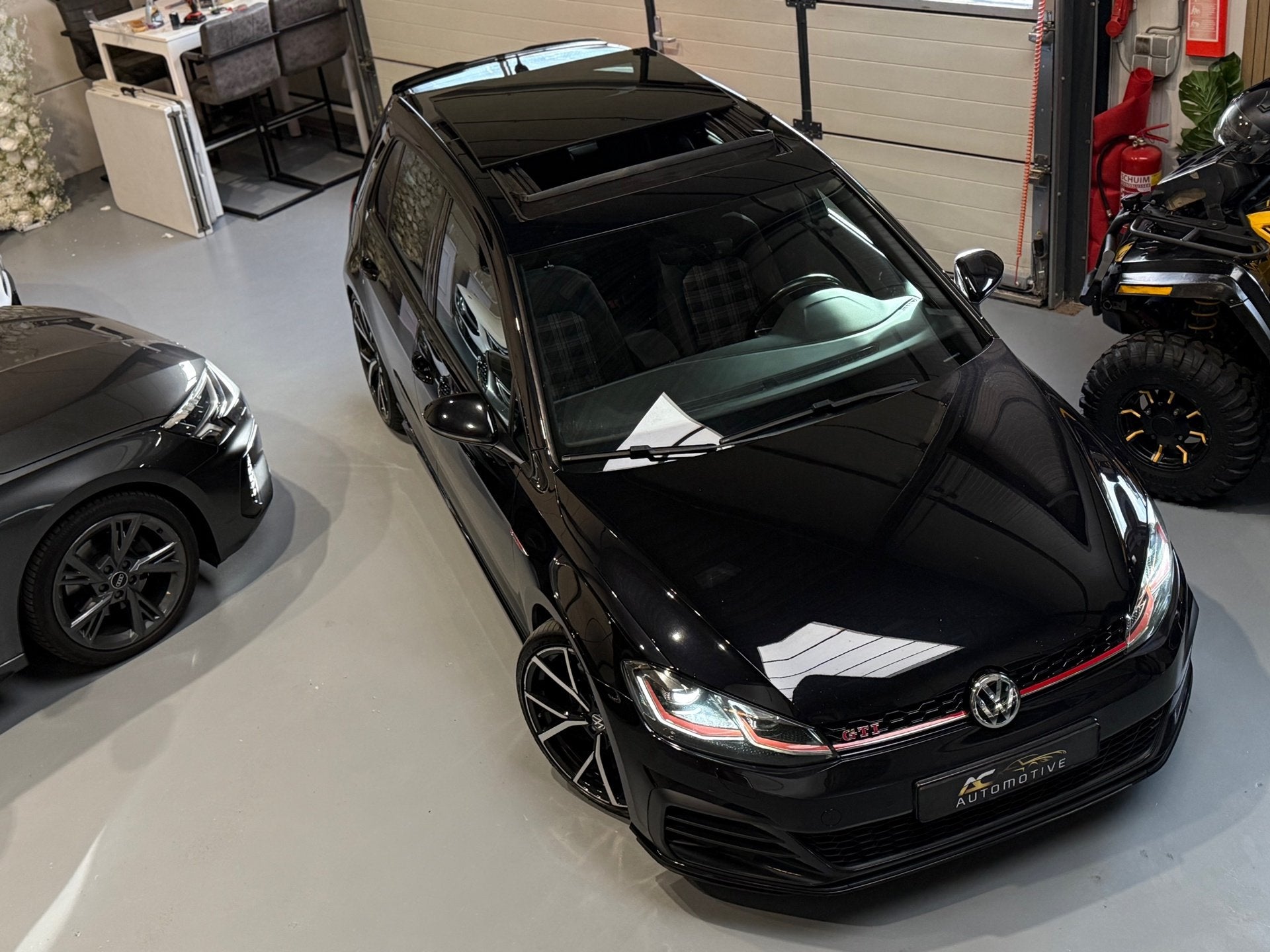 Volkswagen Golf 2.0 TSI GTI Performance Pano/Dynaudio, Gebruikt, Euro 6, 4 cilinders, 1984 cc