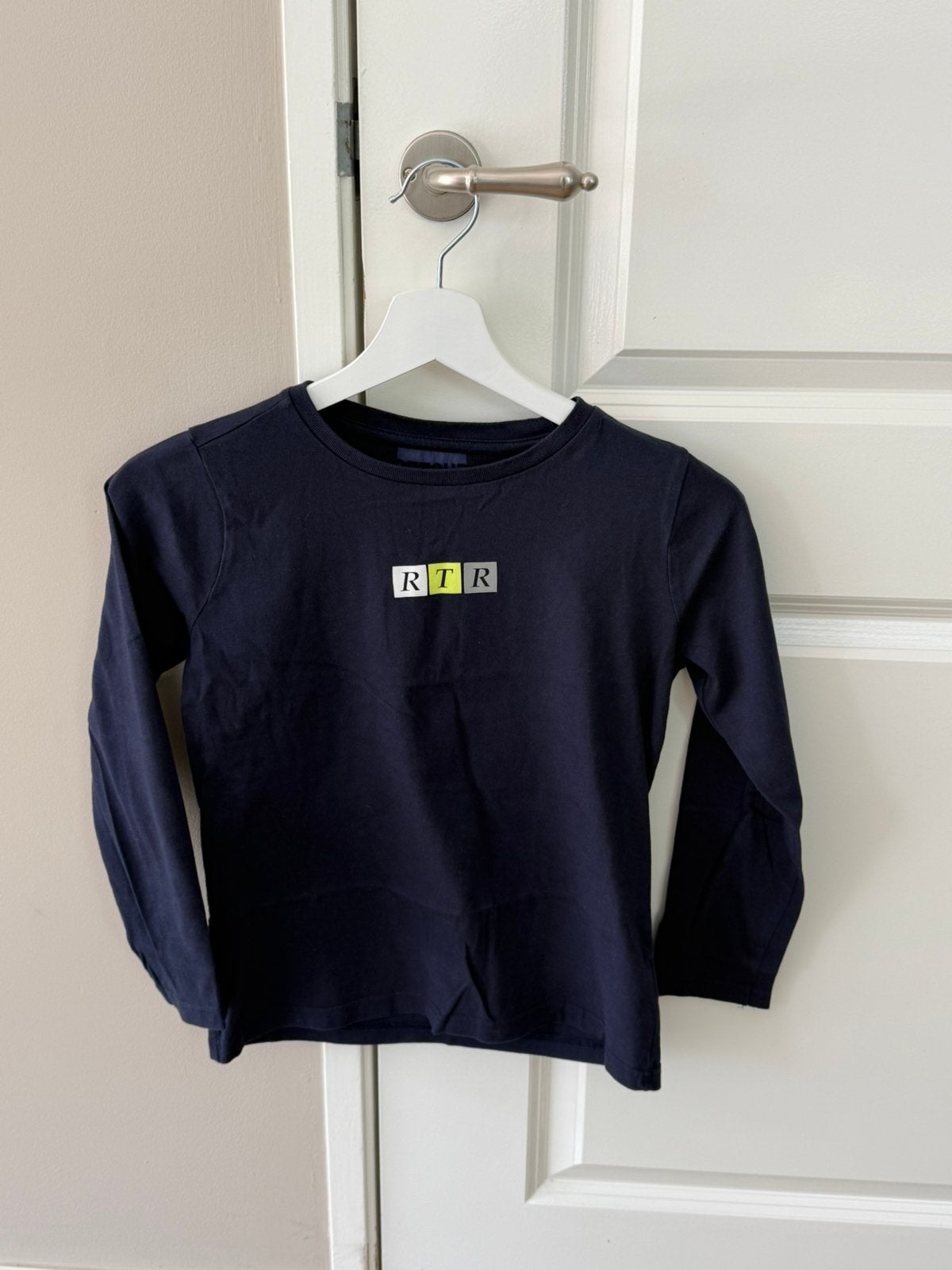 Longsleeve Retour, Ophalen of Verzenden, Zo goed als nieuw, Jongen, Shirt of Longsleeve