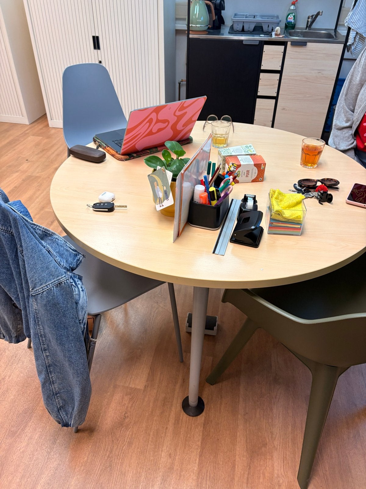 Ronde tafel 1 meter - Ophalen in Vleuten, Huis en Inrichting, Tafels | Eettafels, Ophalen, Gebruikt, Rond, 50 tot 100 cm