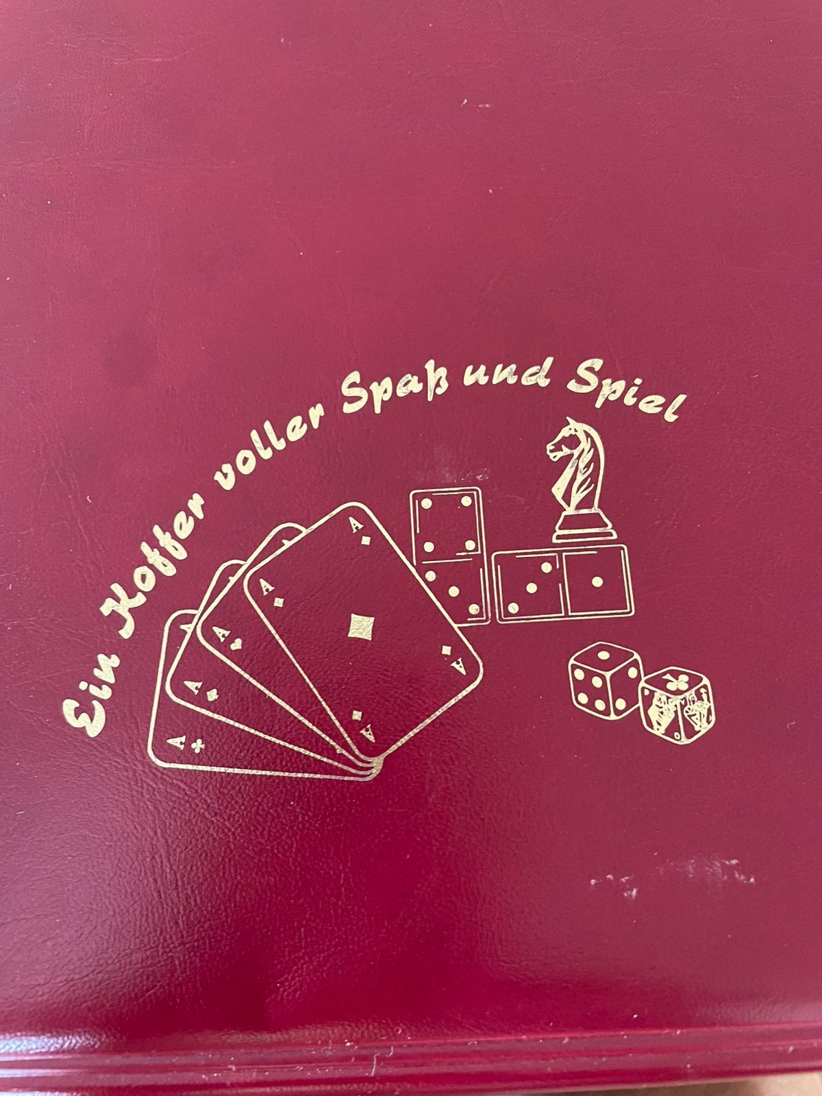 Te koop spellendoos NIEUW met 8 spellen én spelregelboekje, Ophalen of Verzenden, Zo goed als nieuw