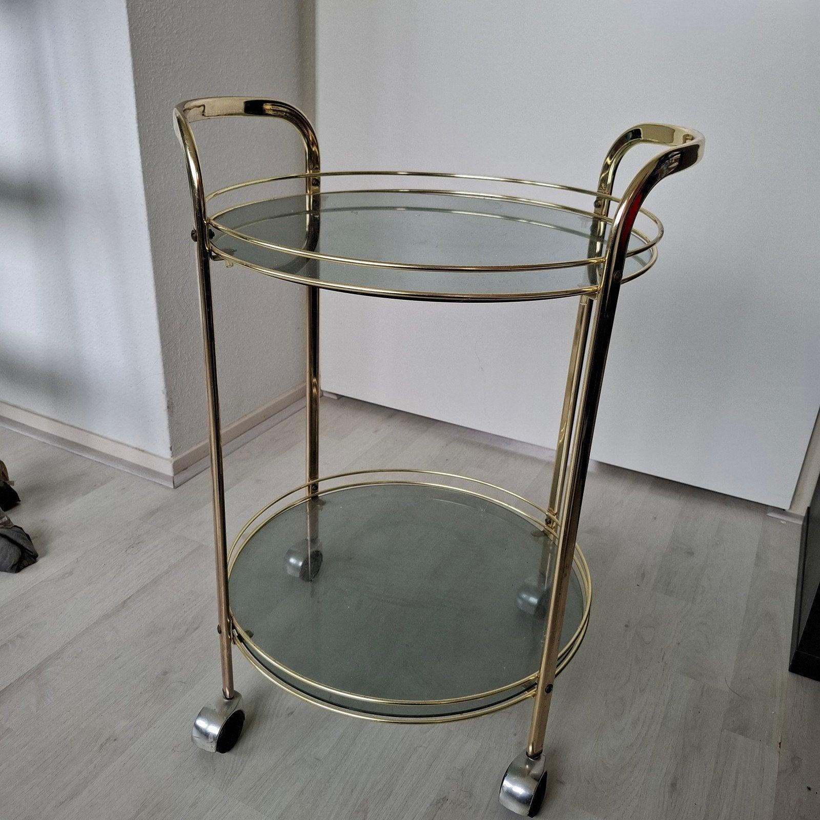 Vintage gouden serveerwagen met glazen platen, Ophalen, Gebruikt, Metaal of Aluminium, 55 tot 75 cm