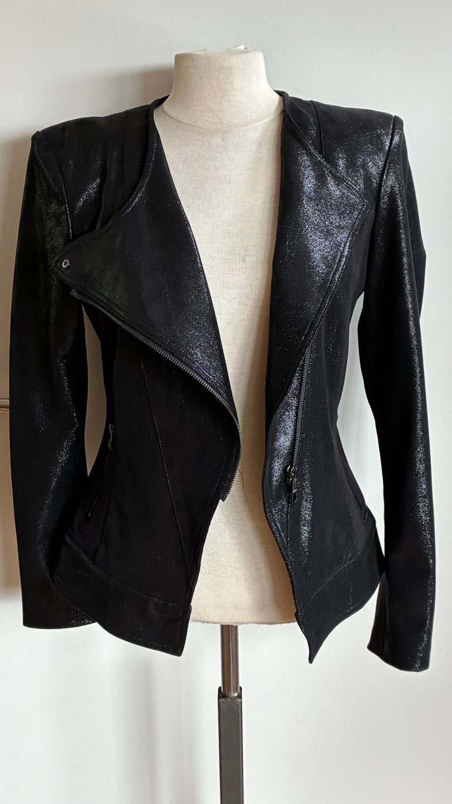 GUESS Zwart Glitter Jasje Maat M, Ophalen of Verzenden, Zo goed als nieuw, Maat 38/40 (M), Zwart