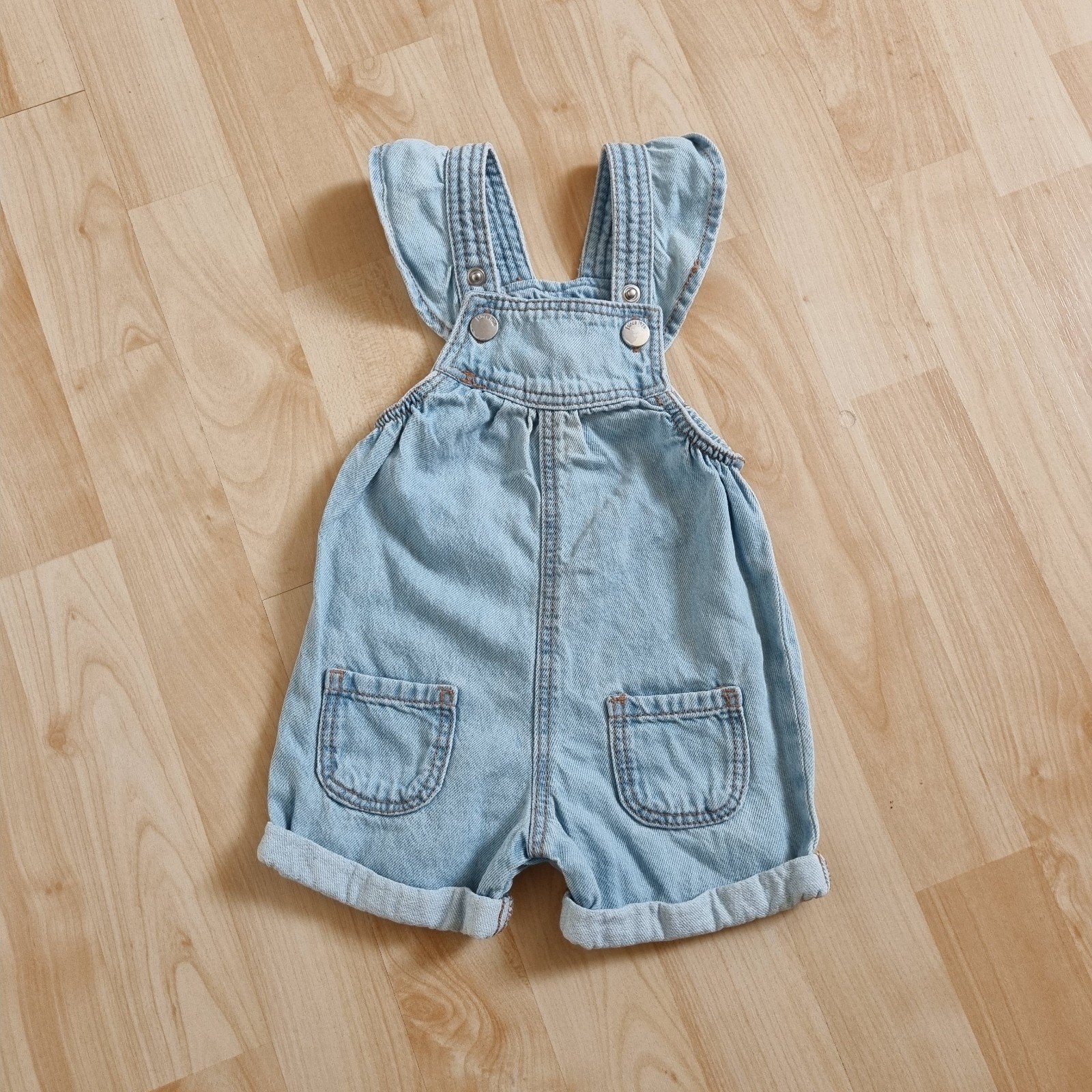 Hema tuinbroek denim korte salopette maat 62, Kinderen en Baby's, Babykleding | Maat 62, Broekje, Meisje, Ophalen of Verzenden