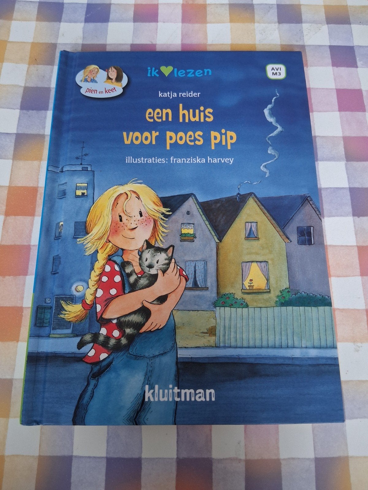 boek katja reider - een huis voor poes pip - avi M3, Boeken, Kinderboeken | Jeugd | onder 10 jaar, Ophalen of Verzenden, Gelezen