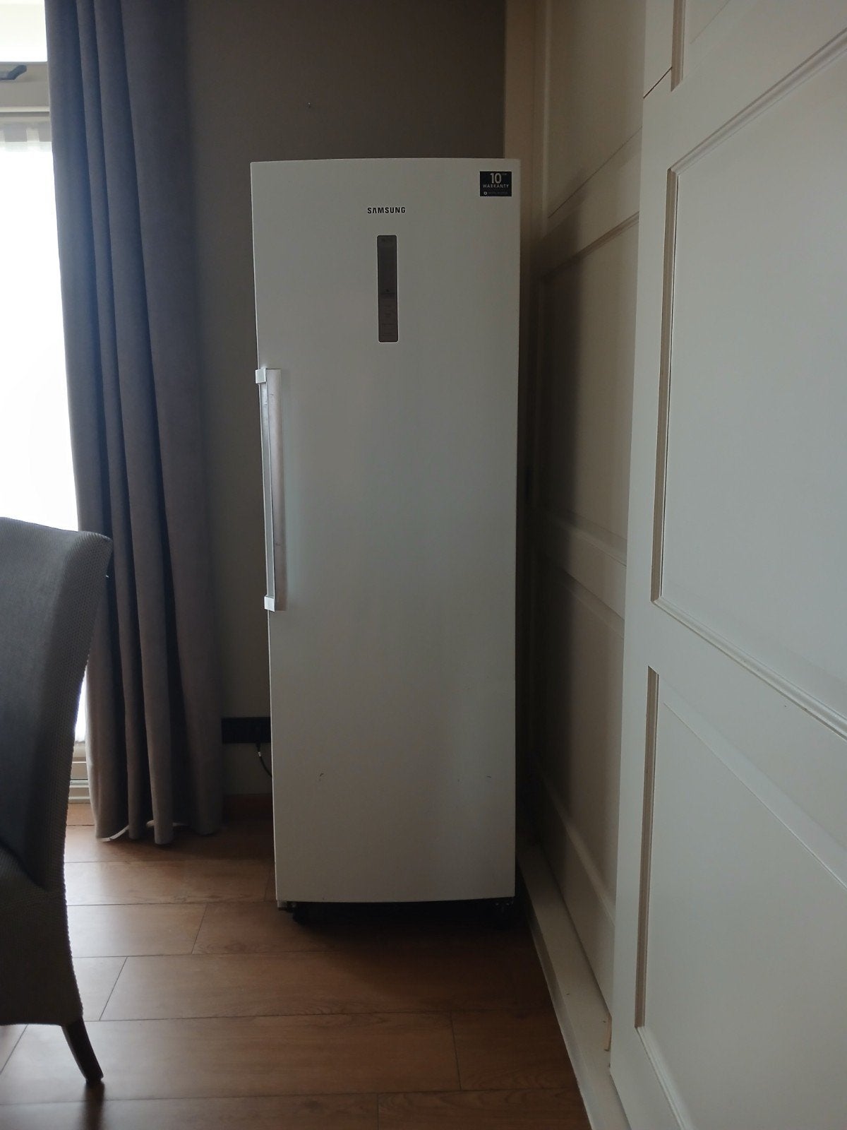 Samsung 1-deurs koelkast 350 liter, No Frost, A++, Ophalen