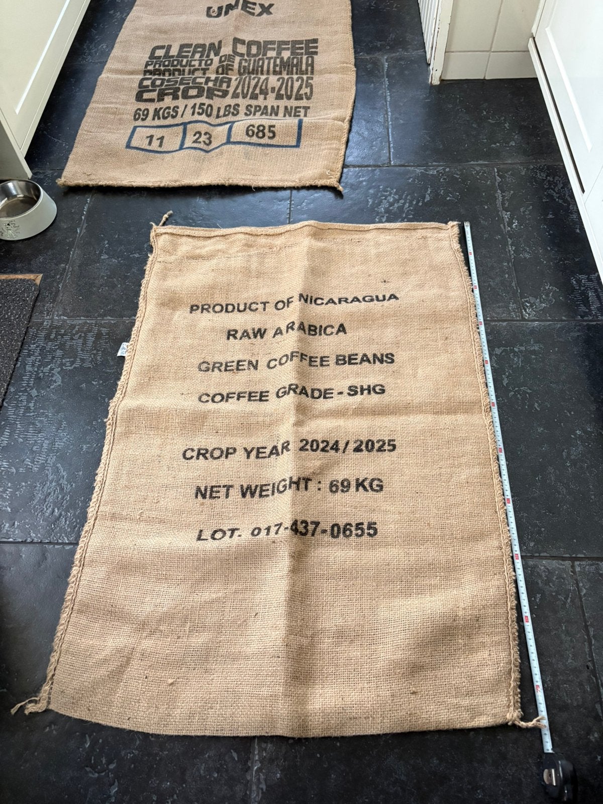 2x grote jute koffiezakken ca 70x105, Gebruikt, Overige stijlen, Ophalen of Verzenden, Natuurlijk materiaal