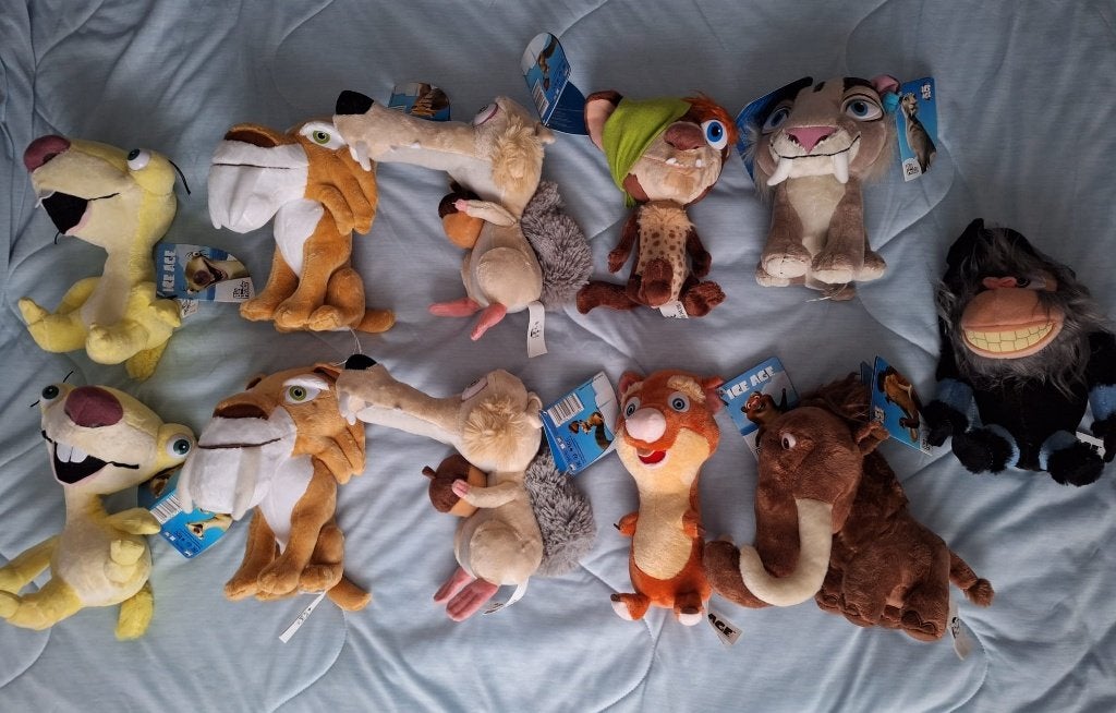 Grote partij knuffels: Disney, Fabeltjeskrant, Ice Age e.d., Ophalen, Zo goed als nieuw, Overige typen, Interactief