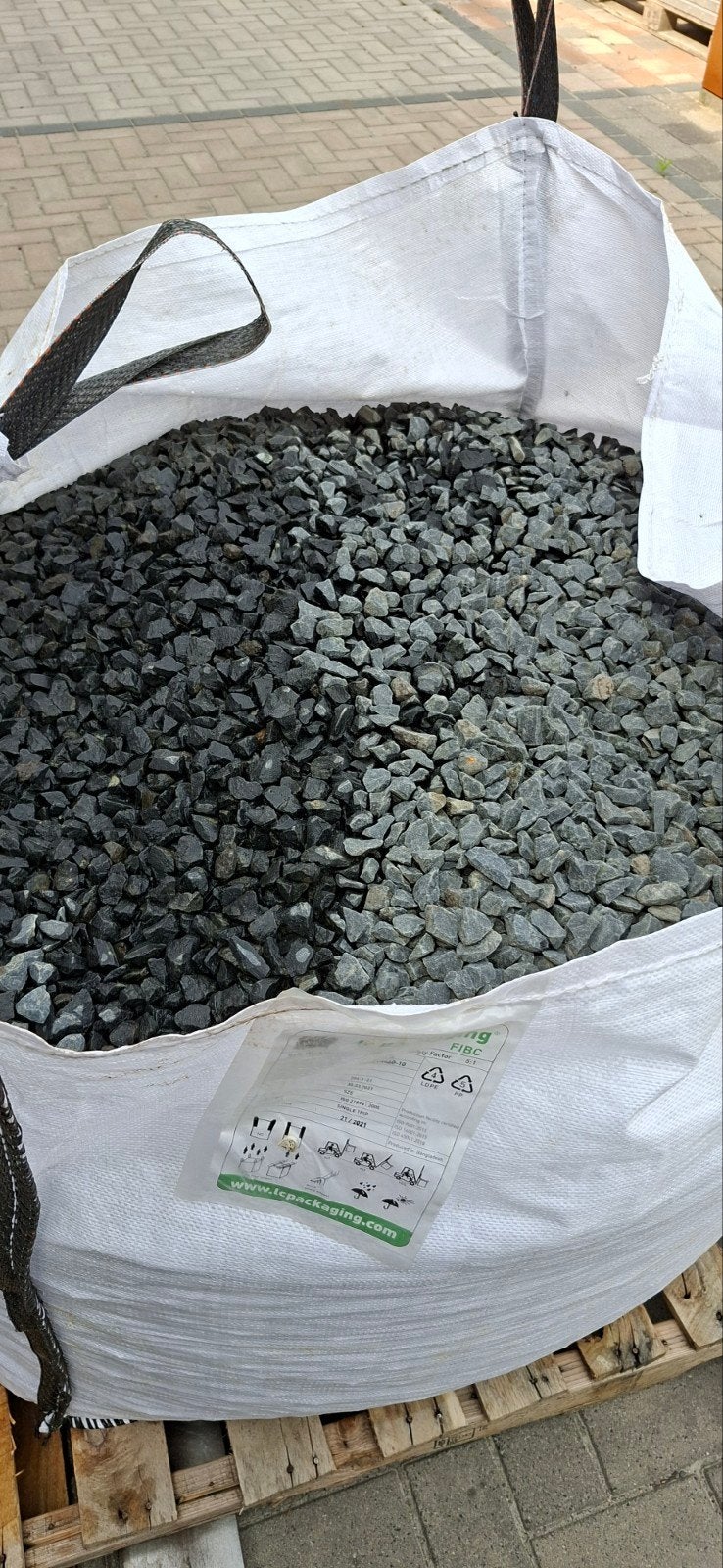 Basalt split 16-22 BB 1000 kg (Gelegenheidspartij) - J&W 150, Tuin en Terras, Ophalen, Nieuw, Antraciet, Split