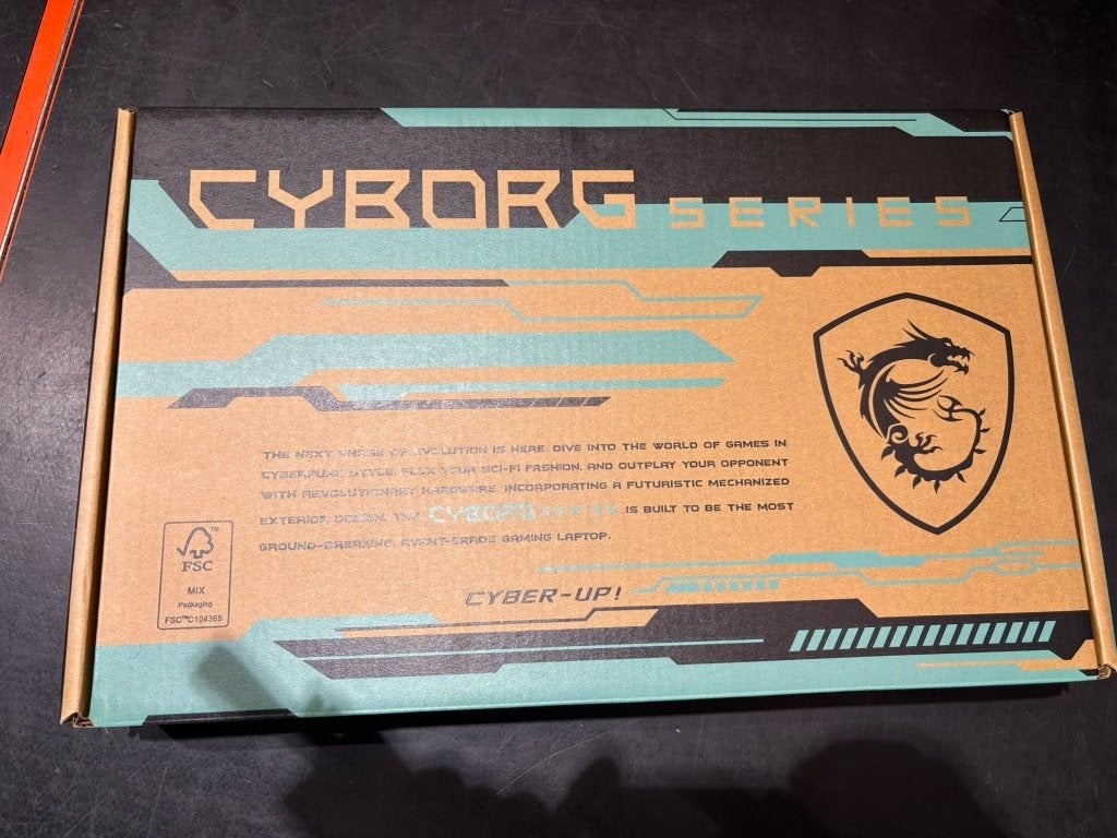 MSI Cyborg 17, Zo goed als nieuw, Gaming, SSD, Azerty