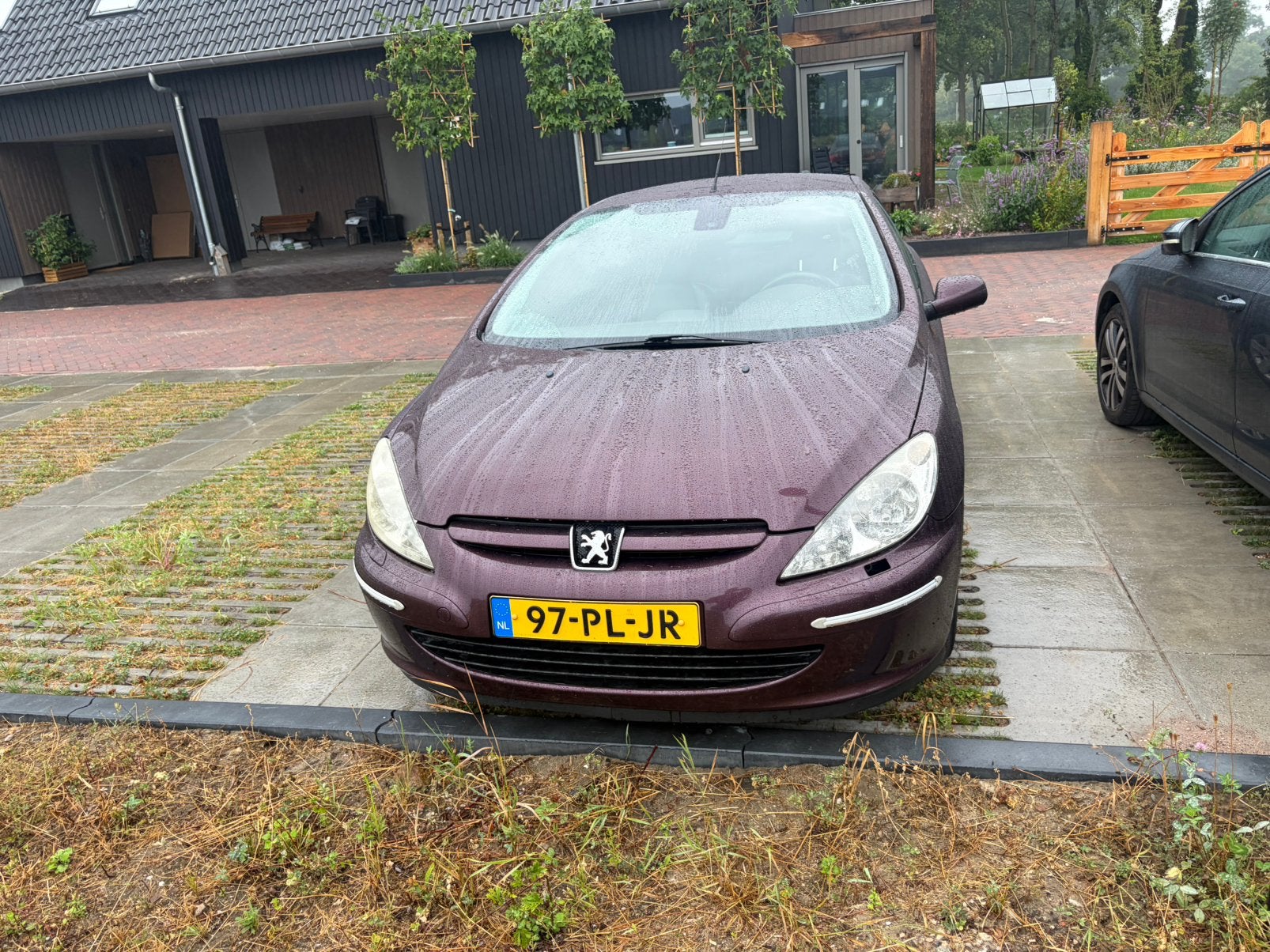 Peugeot 307 2.0 16V CC AUT 2004, Auto's, Peugeot, Zwart, Cabriolet, 4 stoelen, Particulier
