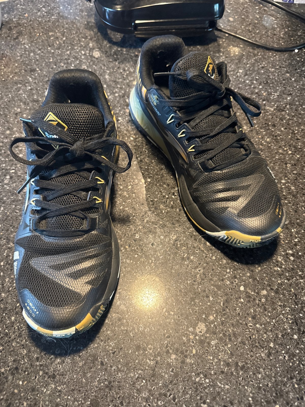 Joma Sportschoenen - Zwart/Goud - Maat 40, Ophalen of Verzenden, Zo goed als nieuw, Zwart, Sportschoenen