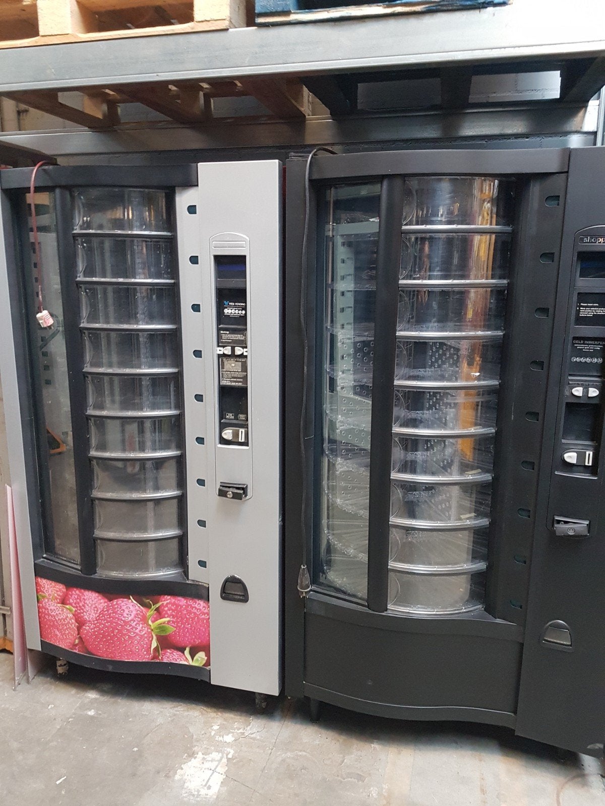 Zuivel / fruit automaat Gekoeld, Verzamelen, Automaten | Overige, Ophalen, Nieuw