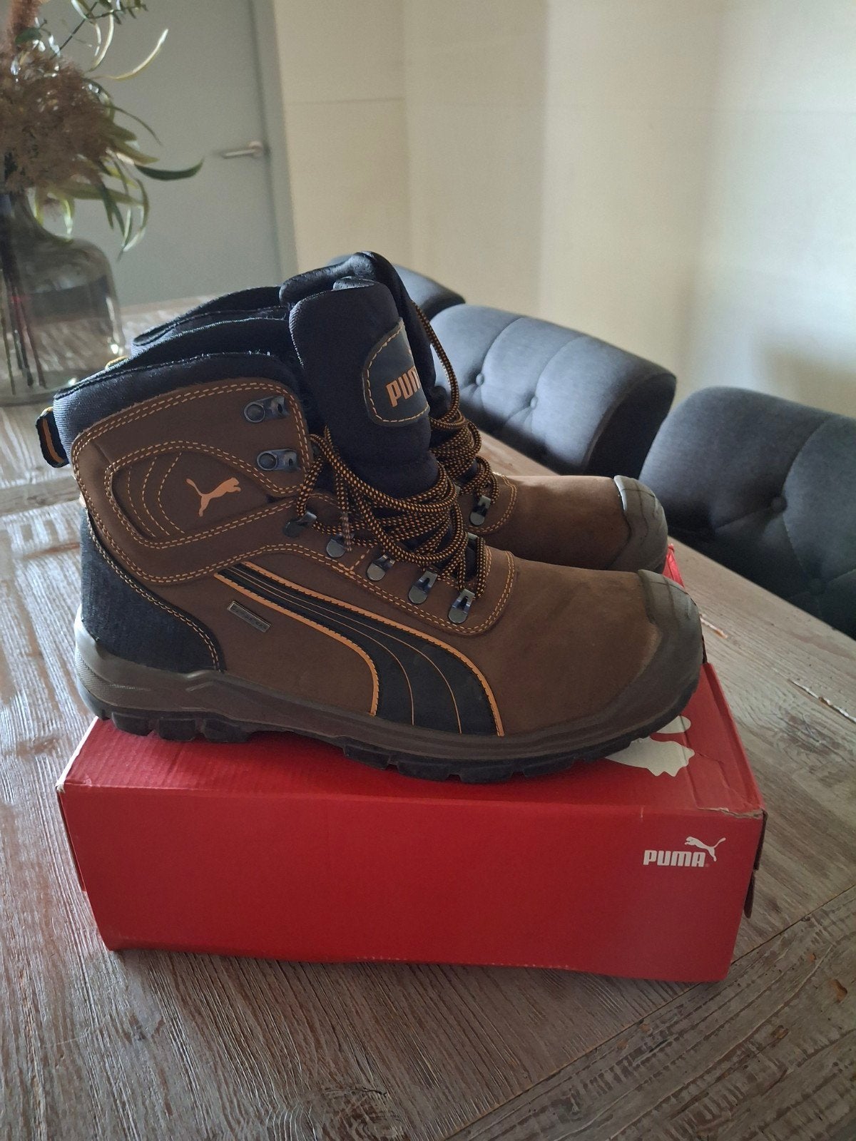 Puma heren werkschoenen, Bruin, Ophalen of Verzenden, Zo goed als nieuw, PUMA