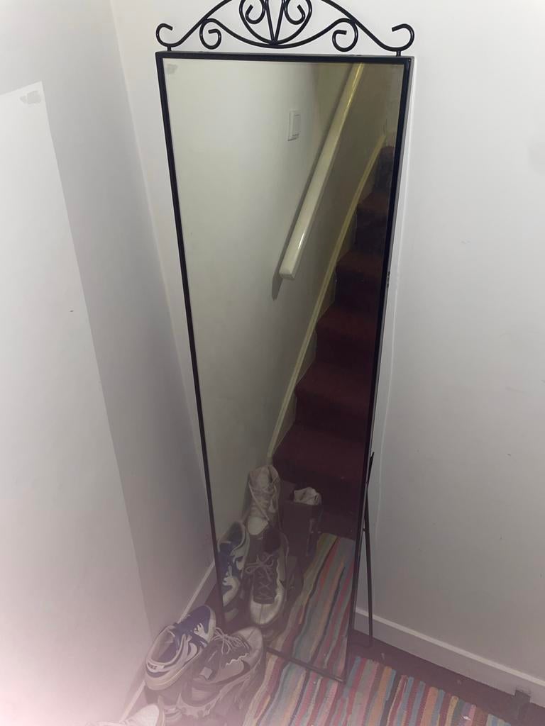 IKEA spiegel in uitstekende staat - Wegens verhuizing!, Ophalen, Zo goed als nieuw, 150 tot 200 cm, Rechthoekig