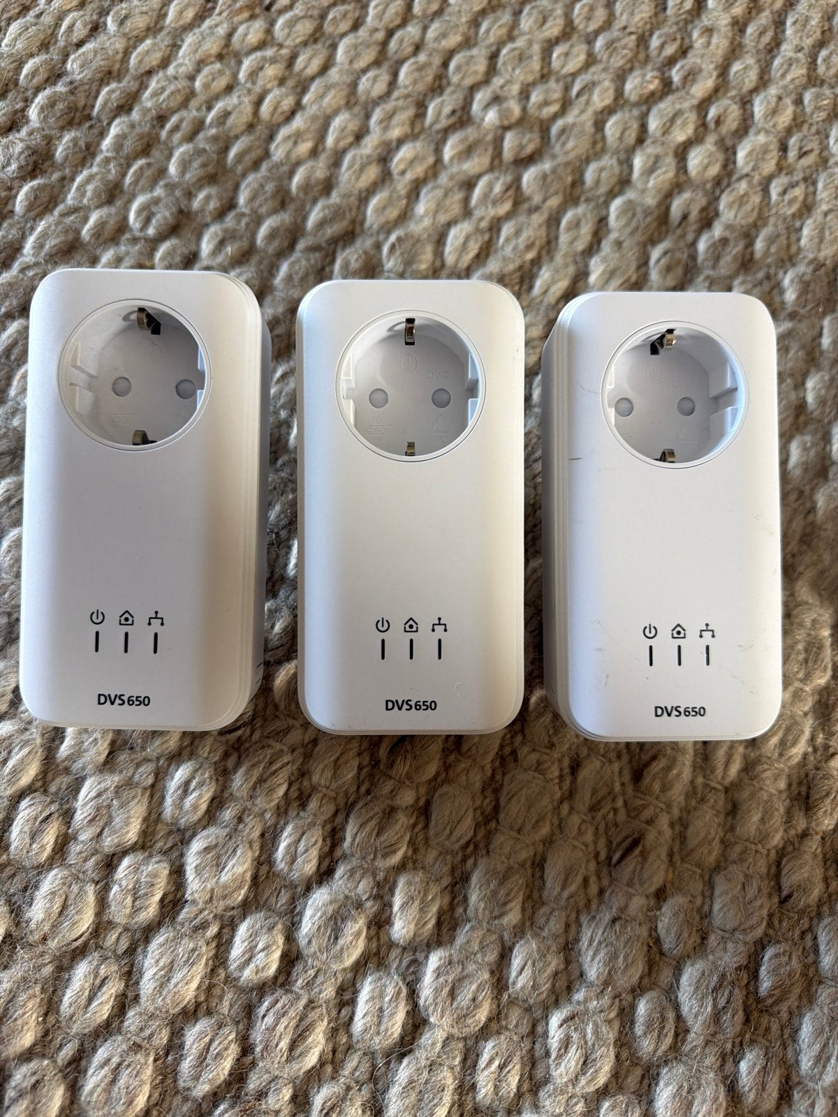 3x DVS 650 Powerline Adapters, Ophalen of Verzenden, Gebruikt