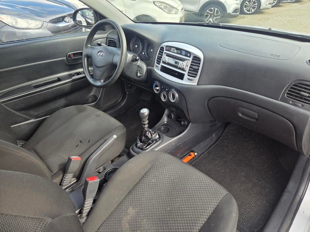 Hyundai Accent 1.4i EK 2008-AIRCO-TREKHAAK-, Auto's, Voorwielaandrijving, Accent, Gebruikt, 4 cilinders