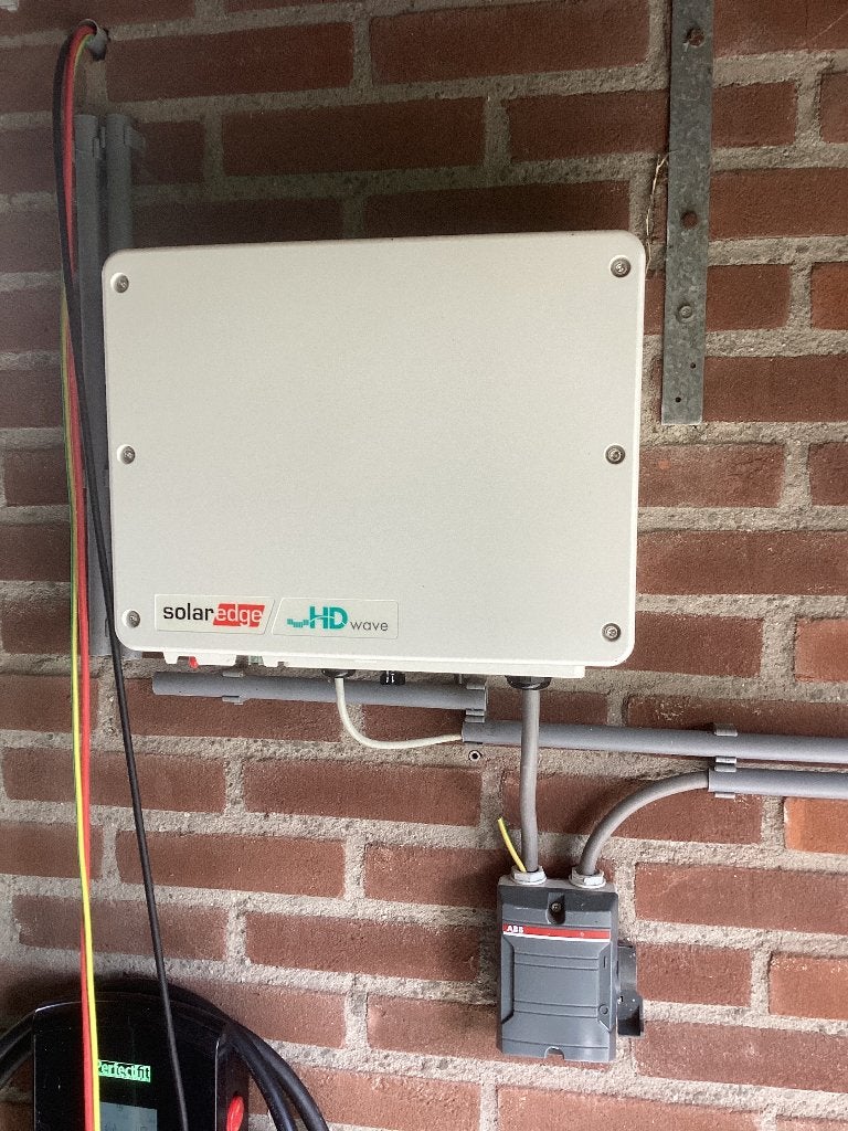 Solar edge omvormer plus 8 optimizers p 370, Doe-het-zelf en Verbouw, Zonnepanelen en Toebehoren, Ophalen, Zo goed als nieuw, Overige typen