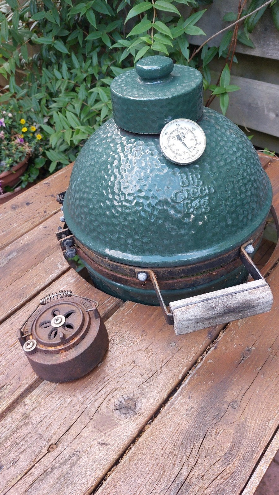 Kleine Big Green Egg met handgemaakte tafel, Ophalen