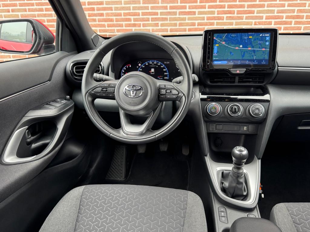 Toyota Yaris Cross 1.5 VVT-I | Dynamic | Navi | Camera | Tre, Auto's, Voorwielaandrijving, 1350 kg, 125 pk, Gebruikt