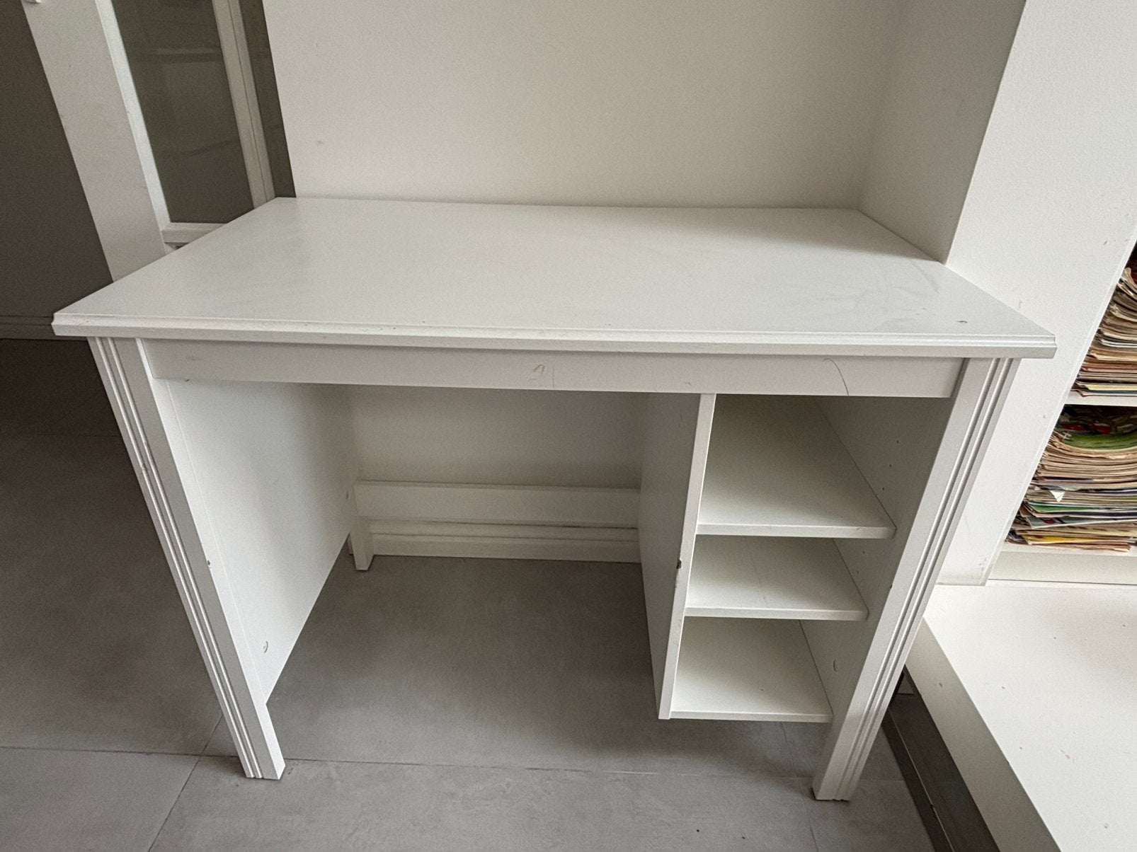 Ikea bureautje, Huis en Inrichting, Ophalen, Gebruikt, 52 cm, IKEA