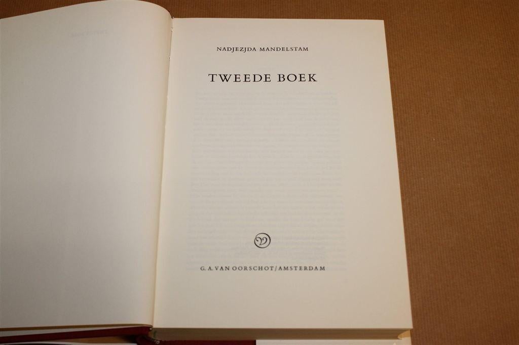 Tweede Boek — Mandelstam Memoires, Van Oorschot 1973, Ophalen of Verzenden, Gelezen