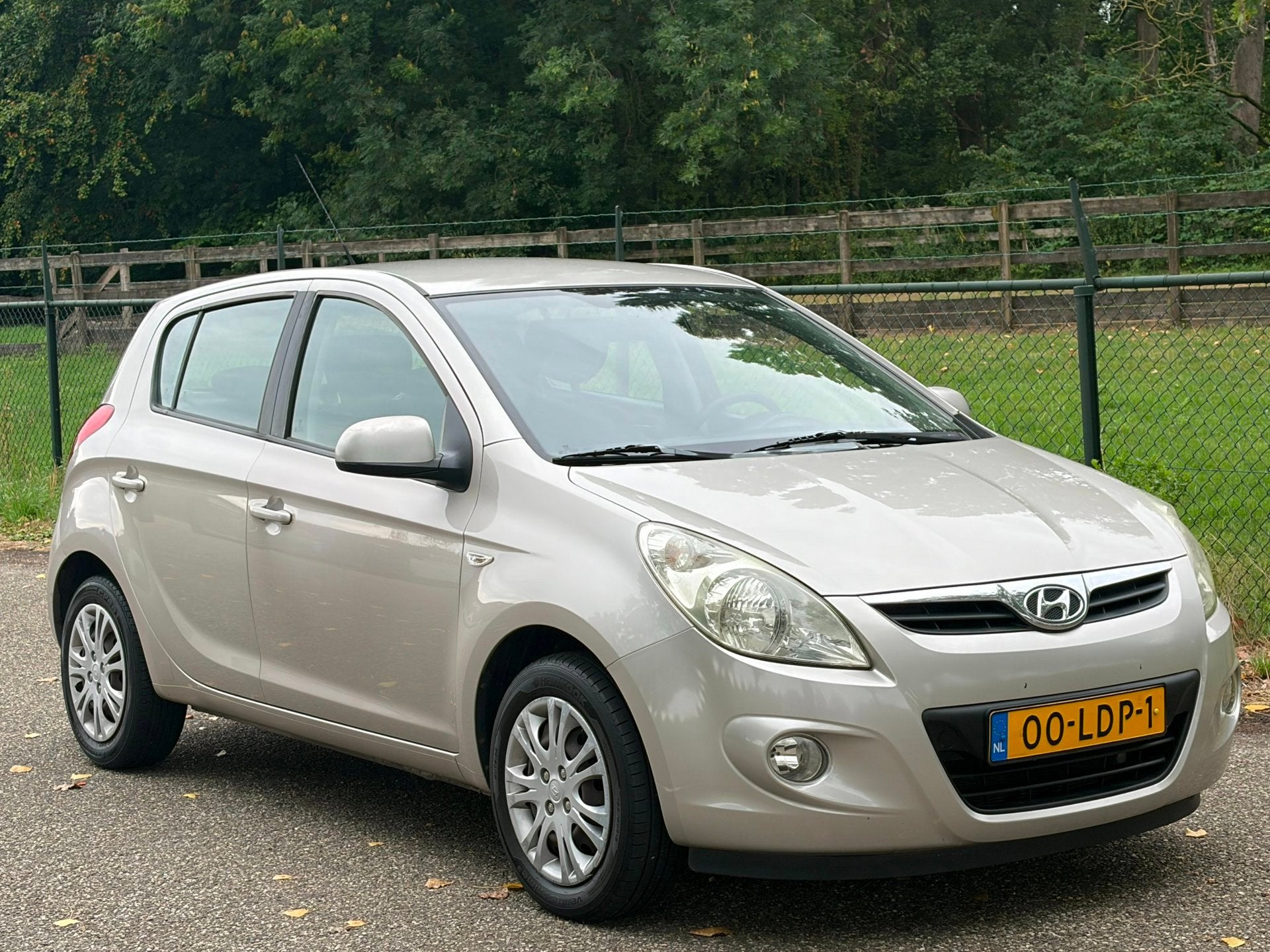 Hyundai I20 1.2i DynamicVersion /Airco/5-Deurs/, Auto's, 450 kg, Gebruikt, 31 €/maand, 4 cilinders