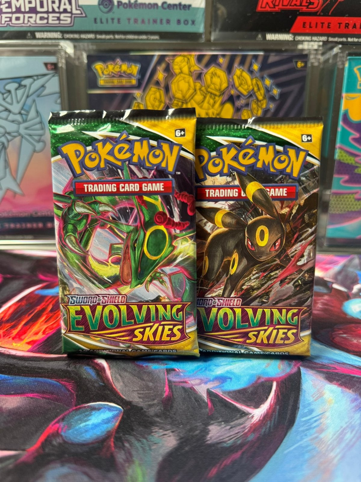 Evolving Skies booster packs, Hobby en Vrije tijd, Ophalen of Verzenden, Zo goed als nieuw, Sleeves of Kaarthoesjes