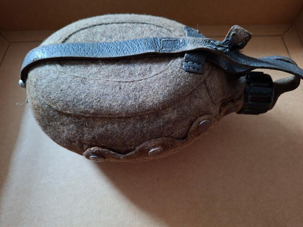 Vintage militaire veldfles 1942, Ophalen of Verzenden, Overige soorten, Overige gebieden, Overige typen
