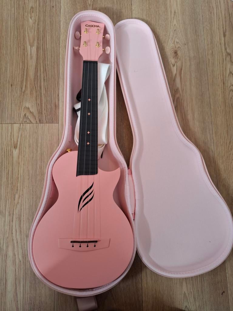 Leuke roze concert ukelele, Muziek en Instrumenten, Snaarinstrumenten | Gitaren | Akoestisch, Ophalen, Zo goed als nieuw, Overige typen