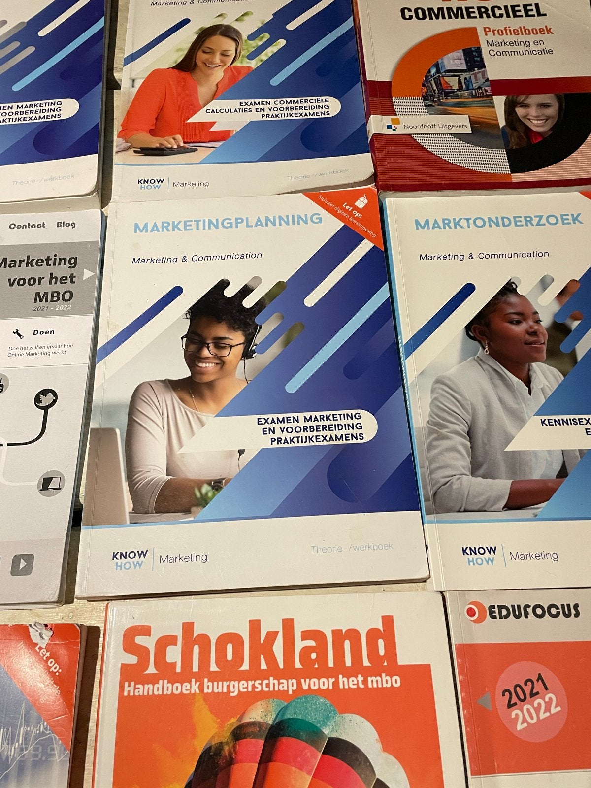 Diverse MBO lesboeken: Marketing, Communicatie, Burgerschap, Boeken, Ophalen of Verzenden, Zo goed als nieuw, Overige niveaus