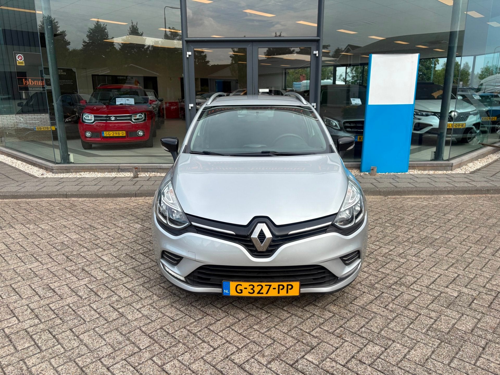 Renault Clio Estate 1.2 16V *AC, Auto's, Renault, Voorwielaandrijving, Gebruikt, Euro 6, 49 €/maand