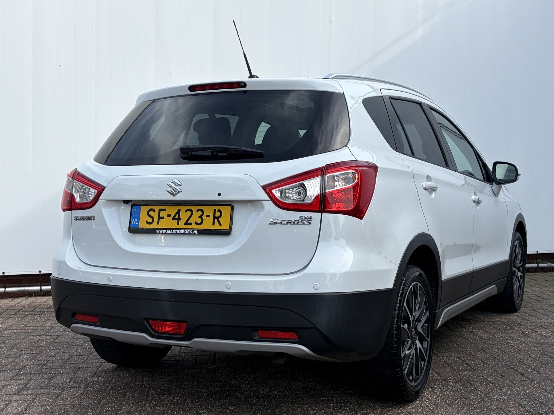 Suzuki S-Cross 1.6 High Executive Automaat Leer Voll.Onderh., Auto's, Gebruikt, Euro 6, 4 cilinders, 400 kg