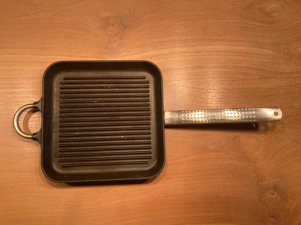 Bodem gietijzeren grillpan, Huis en Inrichting, Keuken | Potten en Pannen, Gebruikt, Ophalen of Verzenden, Koekenpan of Braadpan